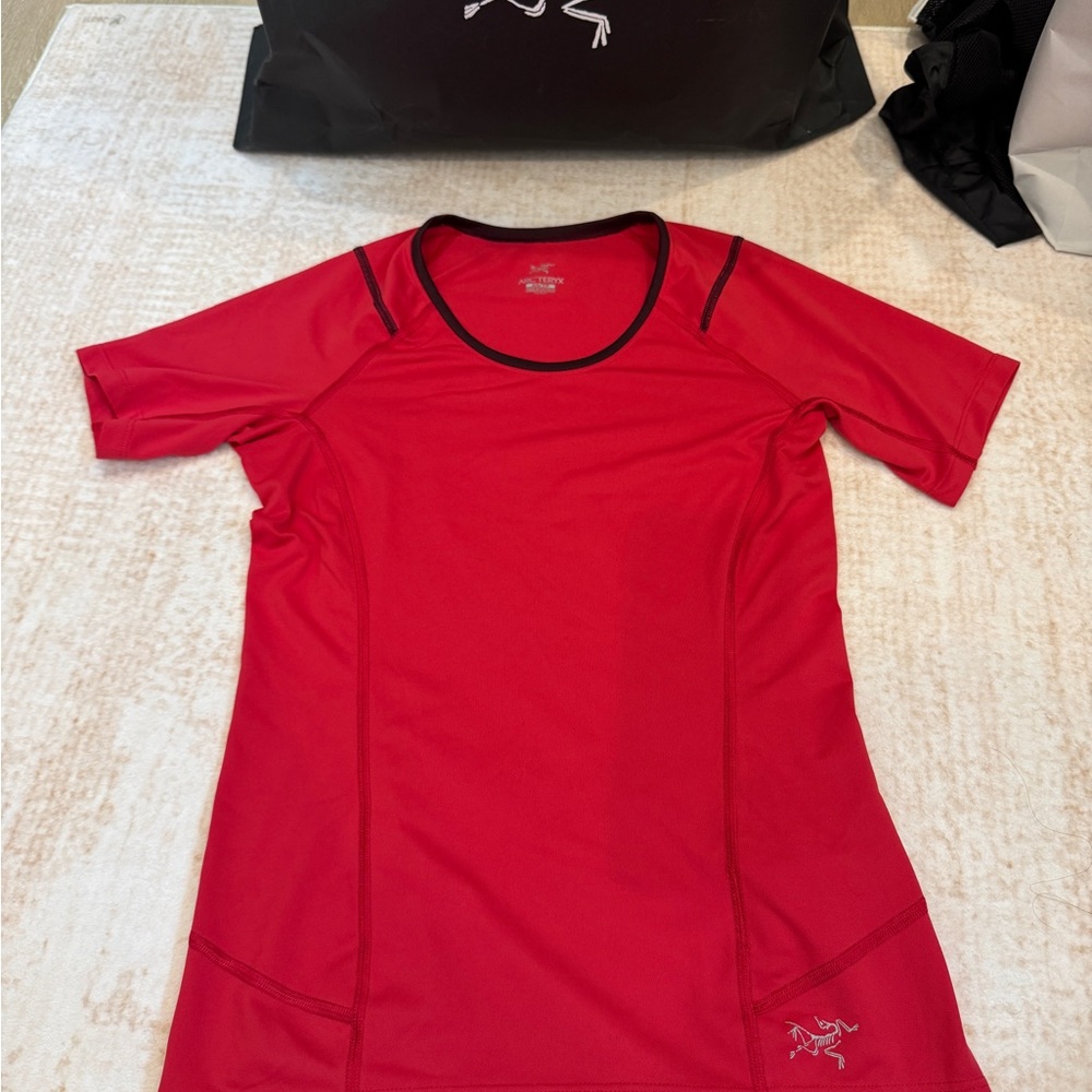 Arc’teryx SUPER LIGHT training sports shirt